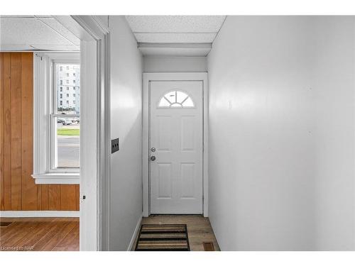 58 Court Street, St. Catharines, ON - Indoor Photo Showing Other Room