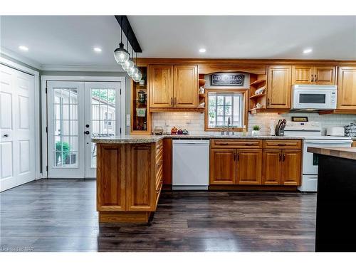 52078 Regional 24 Road, Wainfleet, ON - Indoor Photo Showing Kitchen