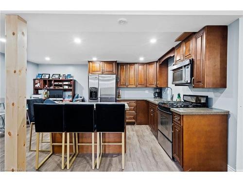 1900 Garrison Road, Fort Erie, ON - Indoor Photo Showing Kitchen With Double Sink