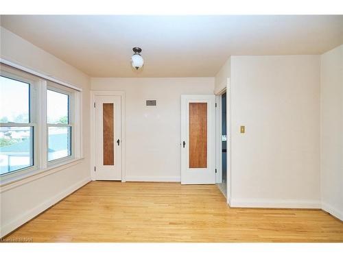 214 Bowen Road, Fort Erie, ON - Indoor Photo Showing Other Room