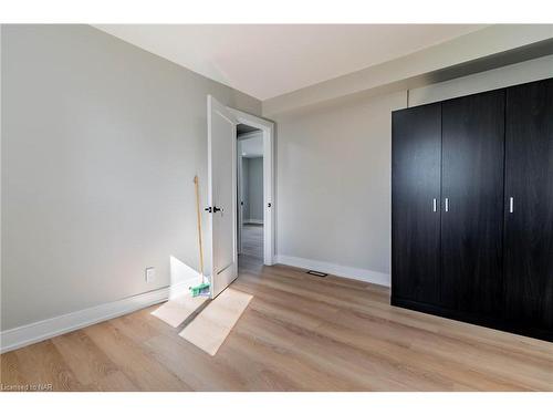 321 Dieppe Street, Welland, ON - Indoor Photo Showing Basement