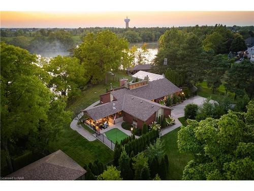 1424 Four Mile Creek Road, Virgil, ON - Outdoor With Body Of Water With View