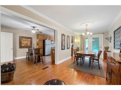 1515 Haist Street, Fonthill, ON - Indoor Photo Showing Dining Room