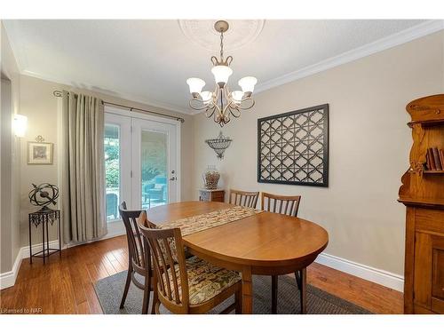 1515 Haist Street, Fonthill, ON - Indoor Photo Showing Dining Room