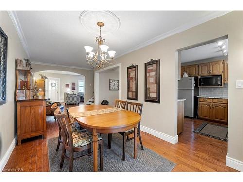 1515 Haist Street, Fonthill, ON - Indoor Photo Showing Dining Room