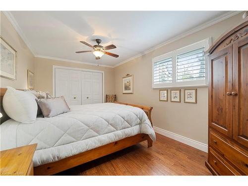 1515 Haist Street, Fonthill, ON - Indoor Photo Showing Bedroom