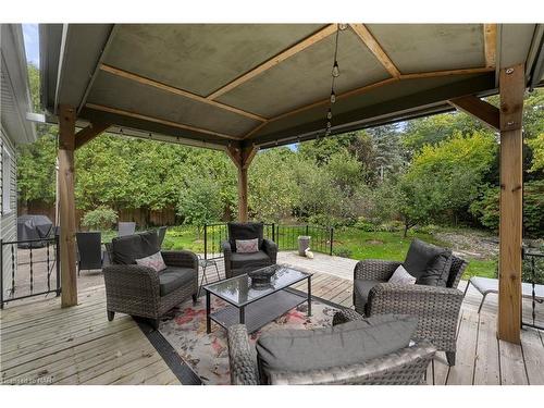 1515 Haist Street, Fonthill, ON - Outdoor With Deck Patio Veranda With Exterior