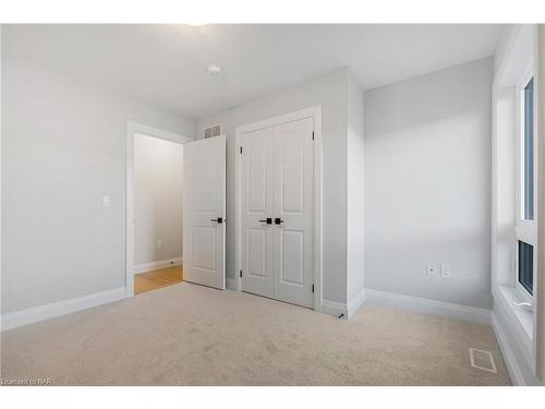 35 Wellspring Way, Pelham, ON - Indoor Photo Showing Other Room