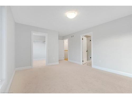 35 Wellspring Way, Pelham, ON - Indoor Photo Showing Other Room