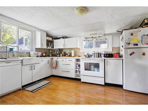 364 William Street, Niagara-On-The-Lake, ON - Indoor Photo Showing Kitchen