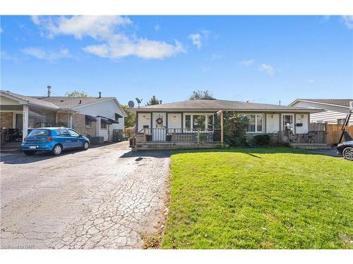 7086 Briarwood Avenue, Niagara Falls, ON - Outdoor With Deck Patio Veranda