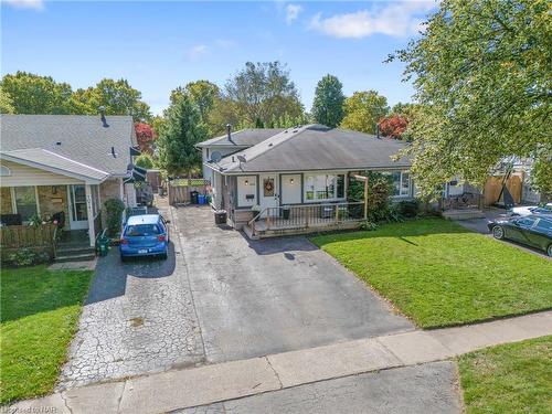 7086 Briarwood Avenue, Niagara Falls, ON - Outdoor With Deck Patio Veranda