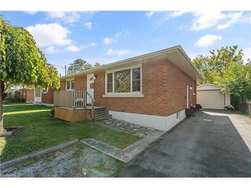 7488 Wanless Street, Niagara Falls, ON - Outdoor With Deck Patio Veranda With Exterior