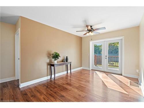 7488 Wanless Street, Niagara Falls, ON - Indoor Photo Showing Other Room