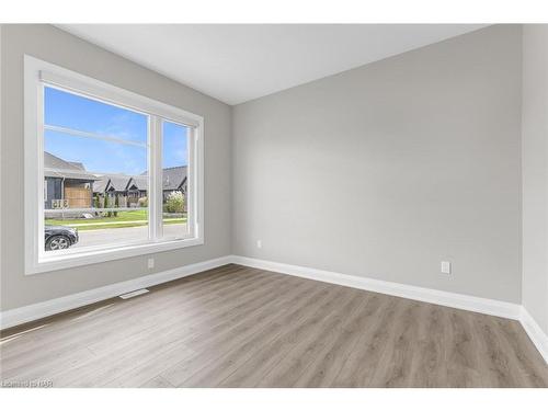 315 Old Course Trail, Welland, ON - Indoor Photo Showing Other Room