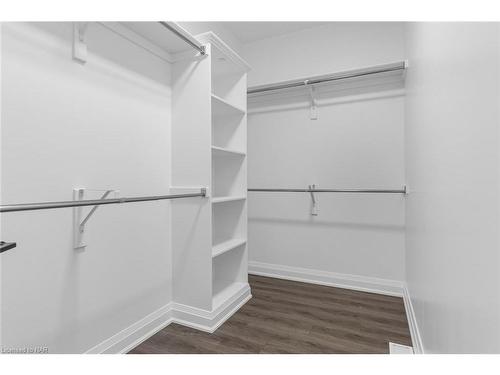 315 Old Course Trail, Welland, ON - Indoor With Storage