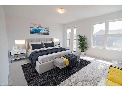 87 Caroline Street, Welland, ON - Indoor Photo Showing Bedroom