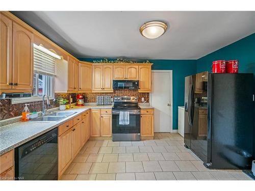 71 Cozy Street, Welland, ON - Indoor Photo Showing Kitchen With Double Sink