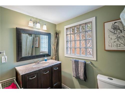 71 Cozy Street, Welland, ON - Indoor Photo Showing Bathroom