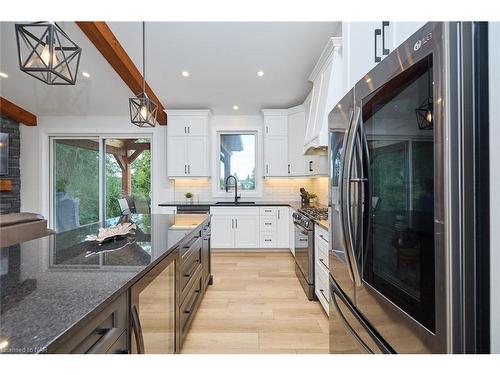 72732 Regional Road 27, Wainfleet, ON - Indoor Photo Showing Kitchen With Upgraded Kitchen