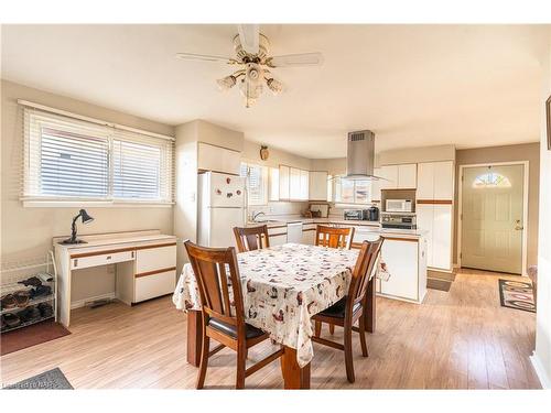 60 Robert Street, Welland, ON - Indoor Photo Showing Dining Room