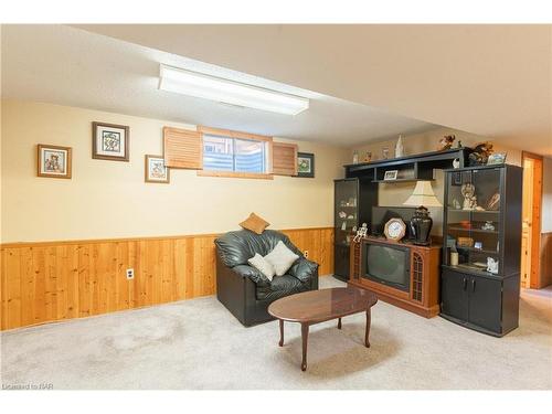 60 Robert Street, Welland, ON - Indoor Photo Showing Basement