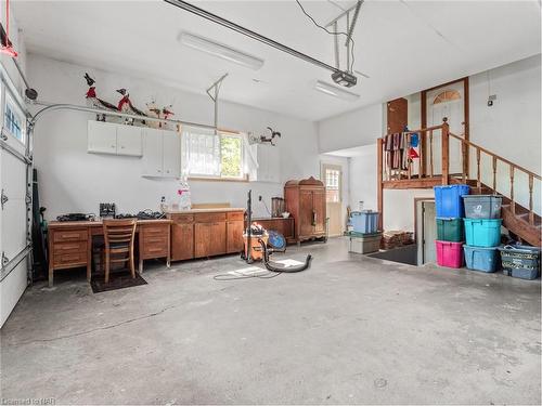 2666 Dominion Road, Ridgeway, ON - Indoor Photo Showing Garage