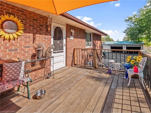 2666 Dominion Road, Ridgeway, ON - Outdoor With Deck Patio Veranda With Exterior