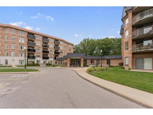 225-8111 Forest Glen Drive, Niagara Falls, ON - Outdoor With Balcony With Facade