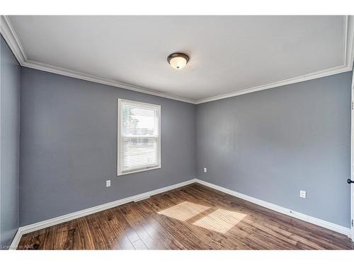 6285 Skinner Street, Niagara Falls, ON - Indoor Photo Showing Other Room