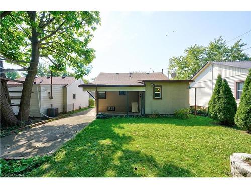 6285 Skinner Street, Niagara Falls, ON - Outdoor With Exterior