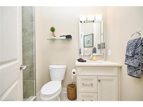 6 Derbyshire Drive, Ridgeway, ON - Indoor Photo Showing Bathroom