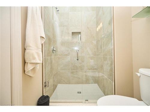 6 Derbyshire Drive, Ridgeway, ON - Indoor Photo Showing Bathroom