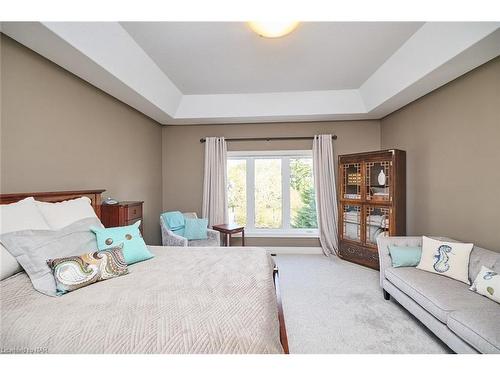 6 Derbyshire Drive, Ridgeway, ON - Indoor Photo Showing Bedroom