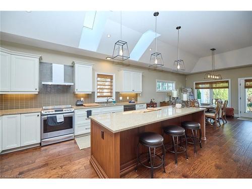 6 Derbyshire Drive, Ridgeway, ON - Indoor Photo Showing Kitchen With Upgraded Kitchen