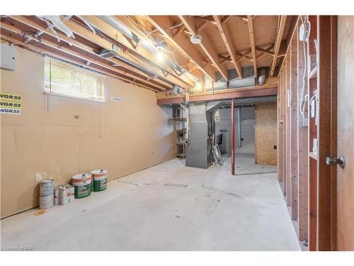 729 South Pelham Road, Welland, ON - Indoor Photo Showing Basement