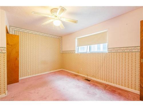 137 Oakdale Avenue, St. Catharines, ON - Indoor Photo Showing Other Room