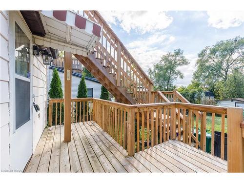 137 Oakdale Avenue, St. Catharines, ON - Outdoor With Deck Patio Veranda With Exterior