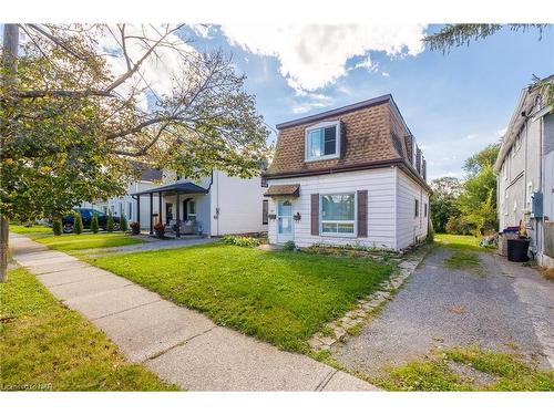 137 Oakdale Avenue, St. Catharines, ON - Outdoor With Facade