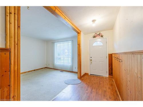 137 Oakdale Avenue, St. Catharines, ON - Indoor Photo Showing Other Room