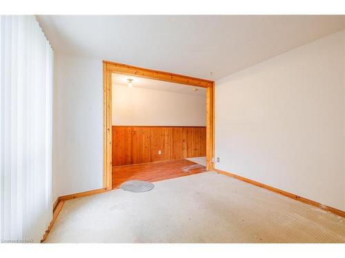 137 Oakdale Avenue, St. Catharines, ON - Indoor Photo Showing Other Room