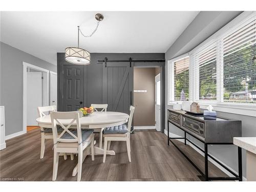 40 Densgrove Drive, St. Catharines, ON - Indoor Photo Showing Dining Room