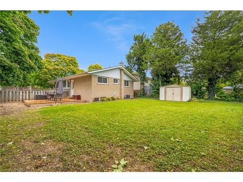 40 Densgrove Drive, St. Catharines, ON - Outdoor With Backyard