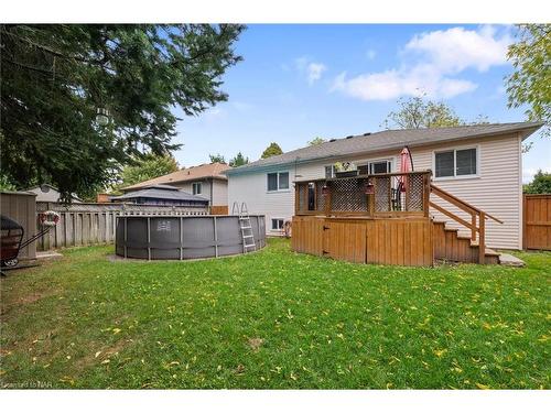 1041 Quaker Road, Pelham, ON - Outdoor With Backyard