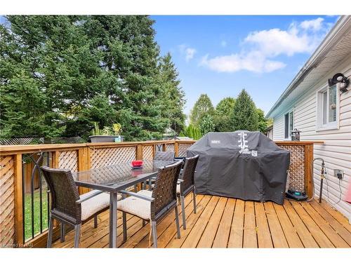 1041 Quaker Road, Pelham, ON - Outdoor With Deck Patio Veranda With Exterior