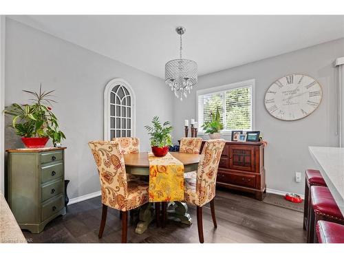 1041 Quaker Road, Pelham, ON - Indoor Photo Showing Dining Room