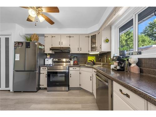 9 Orlando Drive, St. Catharines, ON - Indoor Photo Showing Kitchen