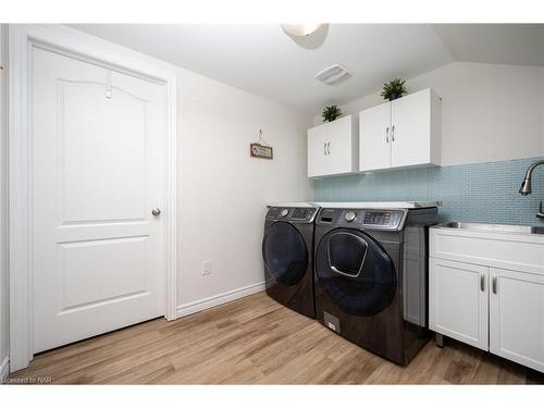 316 Concession 3 Road, Niagara-On-The-Lake, ON - Indoor Photo Showing Laundry Room