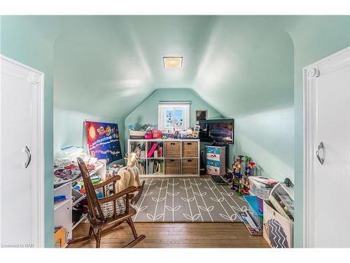 548 Wright Street, Welland, ON - Indoor Photo Showing Other Room