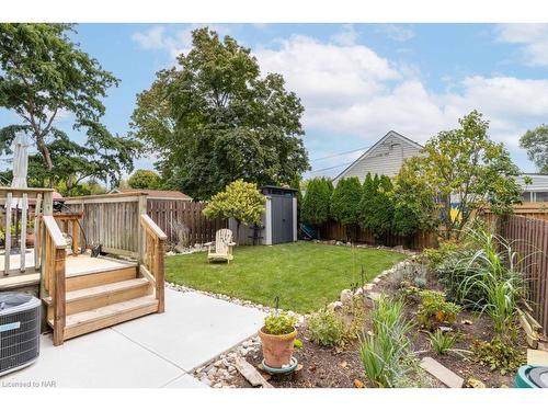 100 Arthur Street, St. Catharines, ON - Outdoor With Backyard